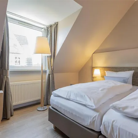 Western Theodor Storm 4*